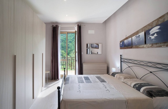 Apartment 'Casa Emma' with Mountain View, Balcony and Wi-Fi
