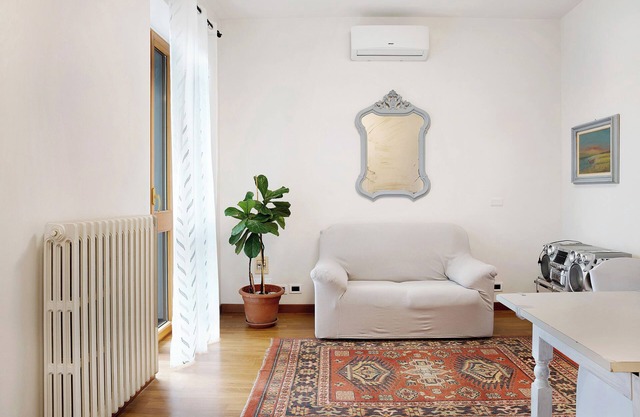 Apartment 'Casa Gallinotto' with Private Garden, Wi-Fi and Air Conditioning