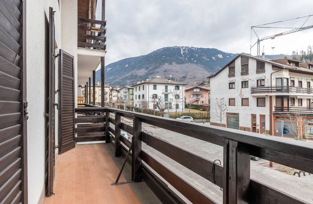 Apartment 'Casa Ravanelli 1' with Mountain View, Shared Terrace and Balcony