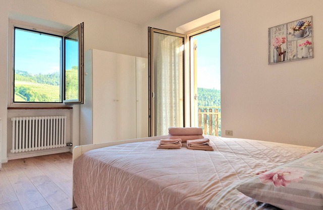 Apartment 'Casa Maia - Ape' with Mountain View, Shared Terrace and Wi-Fi