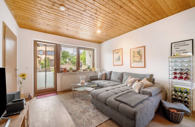 Apartment 'Casa Mia' with Private Terrace, Private Garden and Wi-Fi