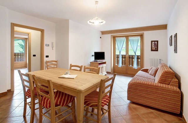 Apartment 'Casa Michela Bilocale 2' with Mountain View, Shared Terrace and Wi-Fi