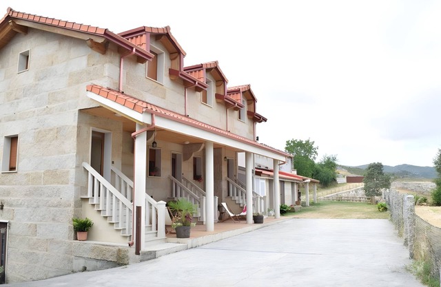 Apartment 'Casa Requias 3' with Lake View, Shared Garden and Wi-Fi