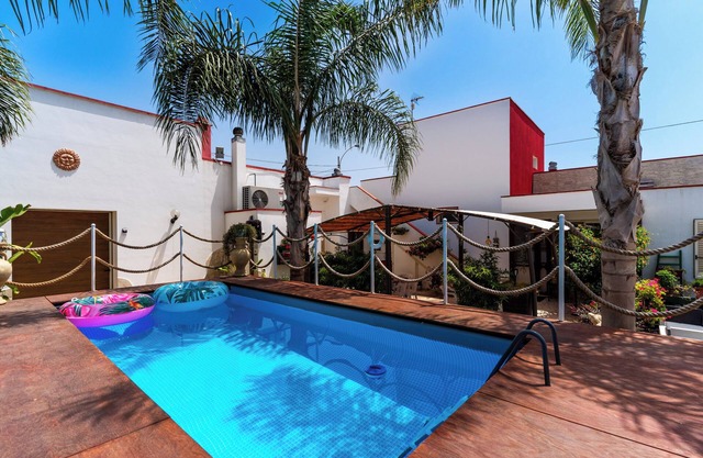 Apartment 'Casa Venere Luxury' with Shared Pool, Wi-Fi and Air Conditioning