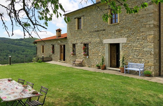 Apartment Cascina Barroero in Cortemilia, Piedmont - 2 persons