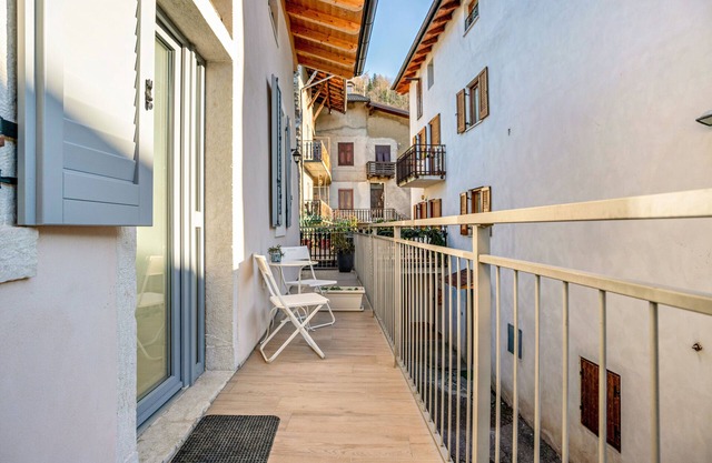Apartment 'Centro Pergine' with Balcony, Wi-Fi and Air Conditioning
