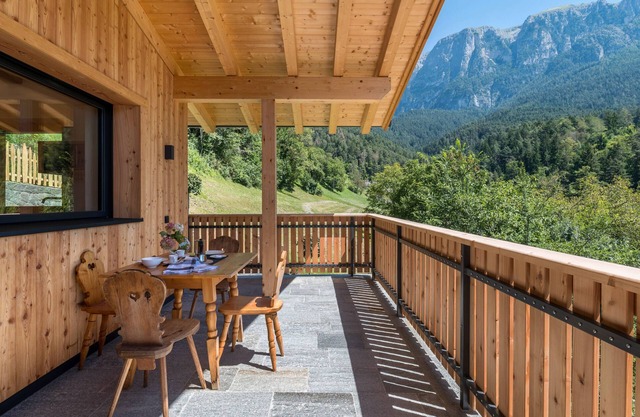 Apartment 'Chalet Kasch Berg' with Mountain View, Private Garden and Wi-Fi
