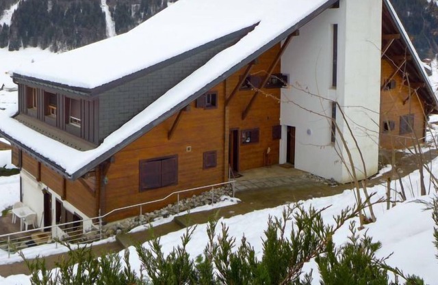 Apartment Chalet Bel Air in Les Diablerets - 4 persons, 2 bedrooms