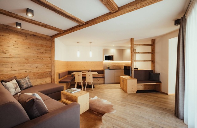Apartment 'Chalet La Flüta Arnica' with Mountain View, Shared Garden and Wi-Fi