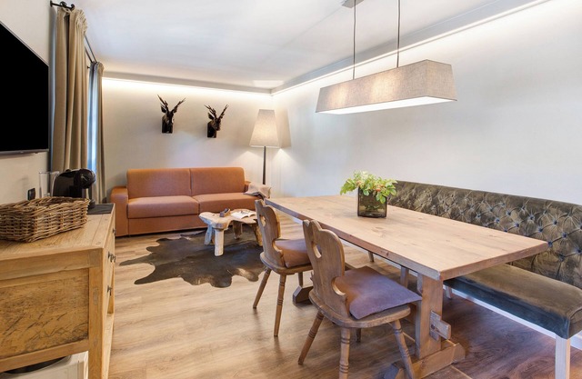 Apartment "Chalet Sonne Superior" Near the Ski Area with Mountain View & Garden