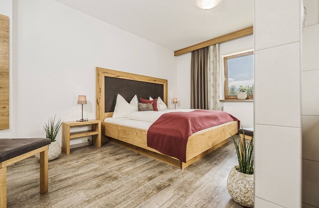 Apartment Christoph in Ried im Zillertal 2-8 people, 3 bedrooms with bathroom