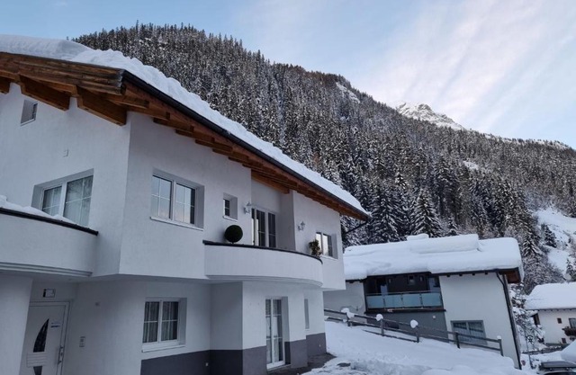 Apartment Christians Hamat by Interhome