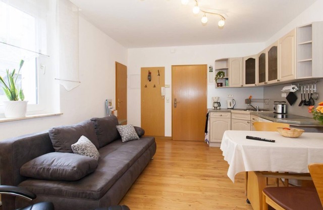 Apartment Christine, shower, WC, 1 bedroom - Ferienwohnungen Möckel