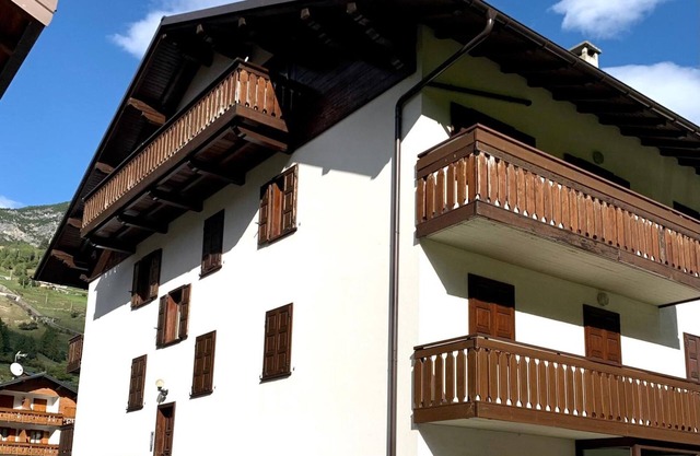 Apartment 'Cima De' Piazzi 2' with Mountain View, Balcony and Wi-Fi