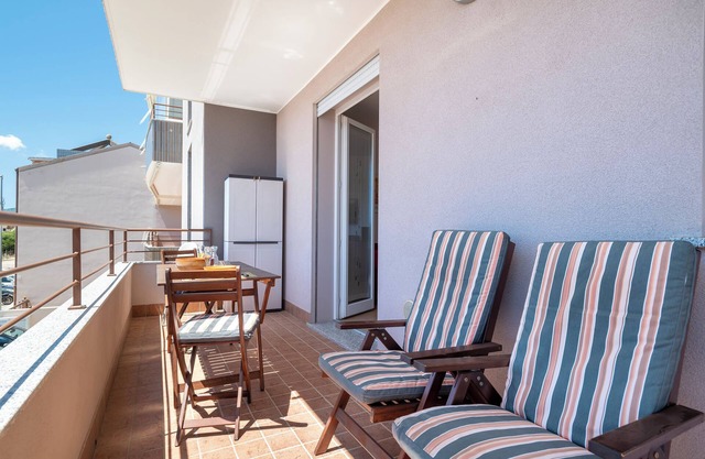 Apartment 'Clhome Peaceful and Comfy' with Private Terrace, Wi-Fi and Air Conditioning