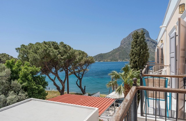 Apartment 'Clio Side Sea View' with Shared Garden, Wi-Fi and Air Conditioning