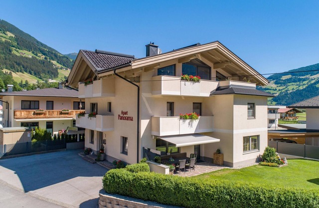 Apartment close to ski resort Mayrhofen