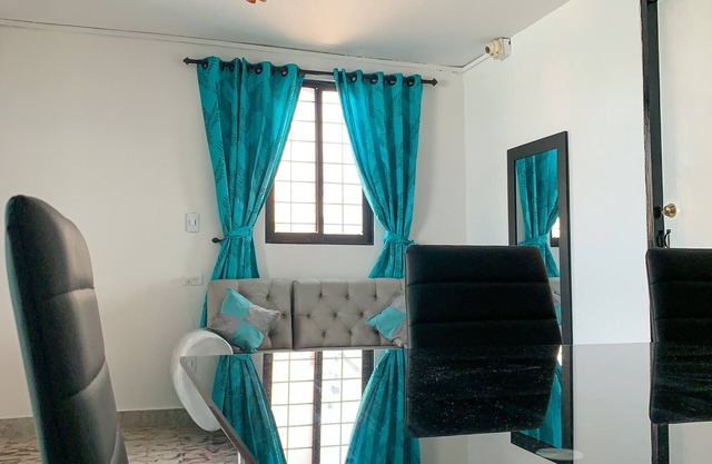 Apartment for 8 people, central