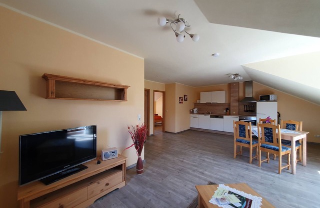 Apartment-Comfort-Ensuite with Shower-Balcony