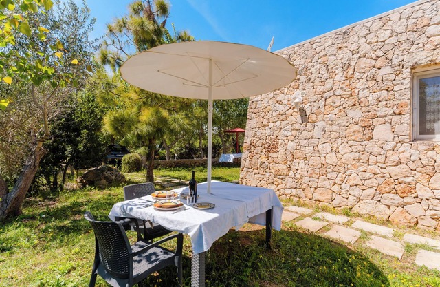 Apartment 'Confort Dépendance Angolo Cottura' with Shared Pool, Wi-Fi and Air Conditioning