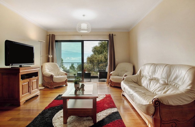 Apartment Costa Avila 2 with Sea View, Balconies & Wi-Fi