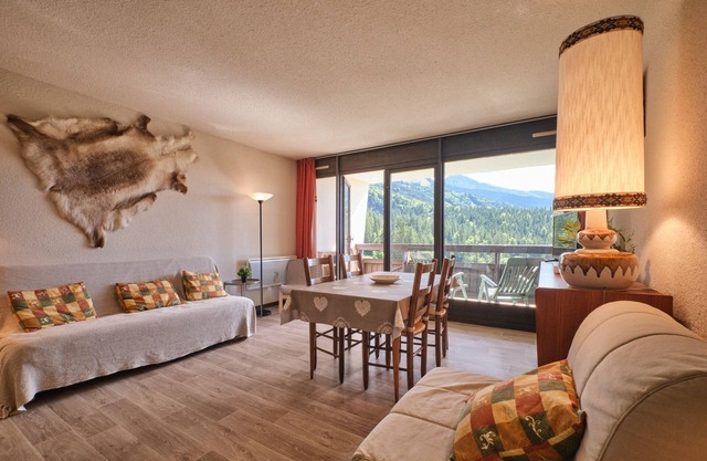 Apartment 'Cosy and Nice View On Mountains' with Mountain View, Private Terrace and Shared Garden