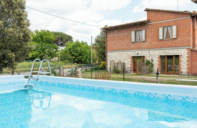 Apartment 'Cottage Casa Luisa' with Private Pool, Shared Terrace and Wi-Fi