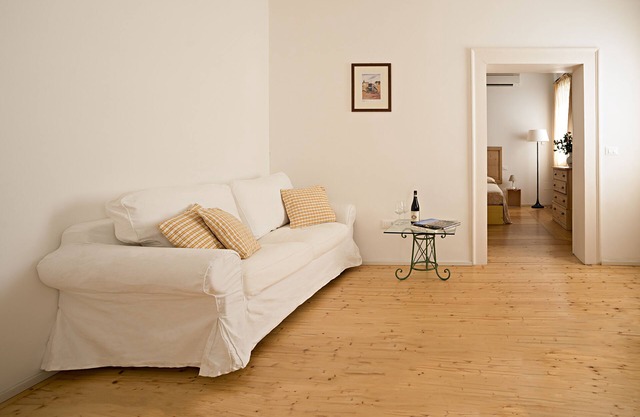 Apartment Court
