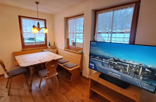 Apartment 'Désirée - Fanes' with Mountain View, Balcony and Wi-Fi