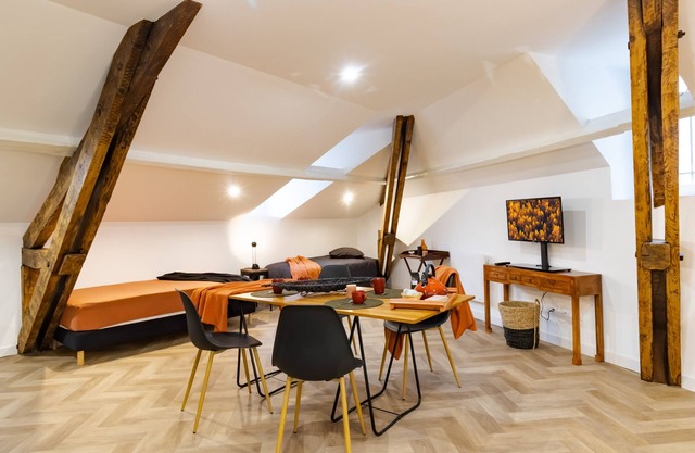 Apartment 'D'am Chic Nomade Campagne en ville' with Wi-Fi