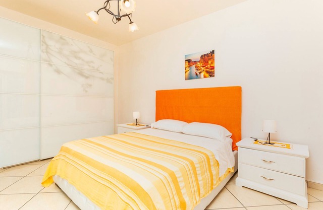 Apartment 'Da Lorenzo Alcantara' with Mountain View and Wi-Fi