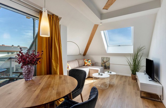Apartment 'Dachgeschosswohnung mit Terrasse' with Balcony and Wi-Fi
