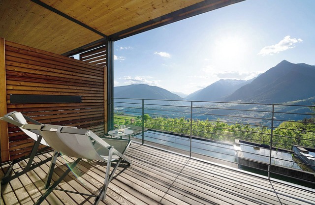 Apartment 'Dahoam - Vistasuite' with Mountain View, Shared Pool and Wi-Fi
