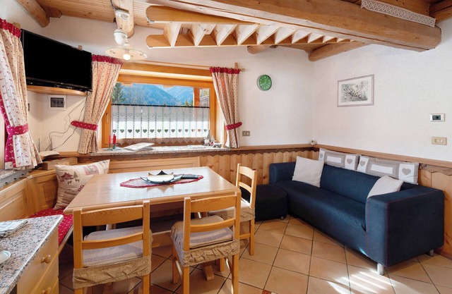 Apartment 'Darecoi' with Mountain View, Shared Garden and Wi-Fi