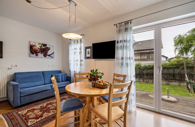 Apartment 'Das Landhaus Apt Chardonnay' with Mountain View, Private Terrace and Wi-Fi