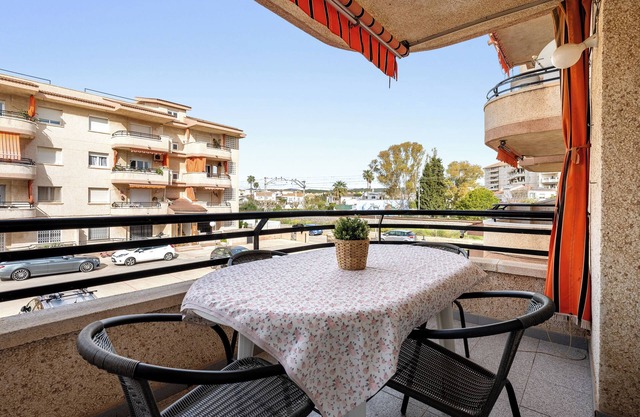 Apartment 'David Bujalance, Cunit' with Balcony and Wi-Fi