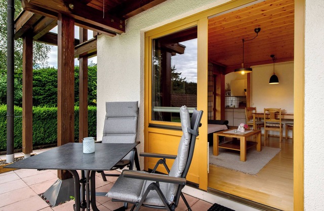 Apartment 'Ferienwohnung Ahorn' with Mountain View, Private Terrace and Wi-Fi