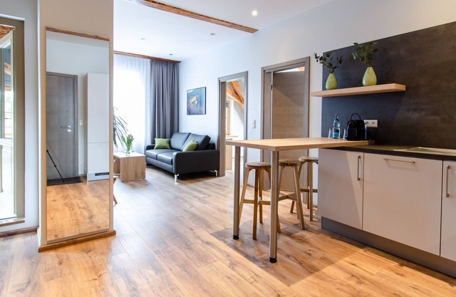 Apartment '9' with Balcony and Wi-Fi