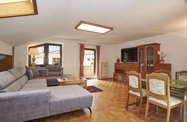 Apartment Hoher Göll, 1-4 persons, 125 sqm, 2 bedrooms, balcony, near Königssee