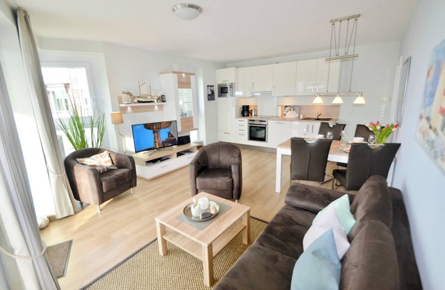 Apartment de Hasel with dike view, beach chair, 4 star rating (DTV)