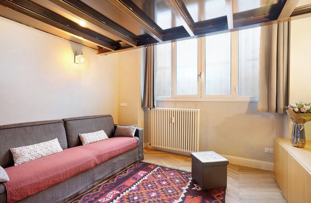 Apartment 'Dezza Loft' with Private Terrace, Wi-Fi and Air Conditioning