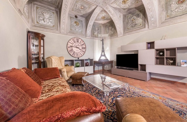 Apartment 'Dimora Cerutti 1755' with Private Garden, Wi-Fi and Air Conditioning