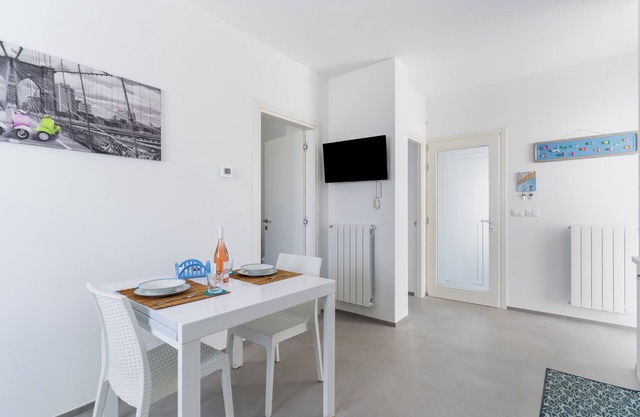 Apartment 'Dimora Conchiglie' with Private Terrace, Wi-Fi and Air Conditioning