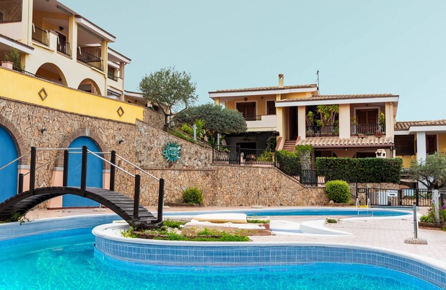 Apartment 'Dimora Frau' with Shared Pool, Wi-Fi and Air Conditioning