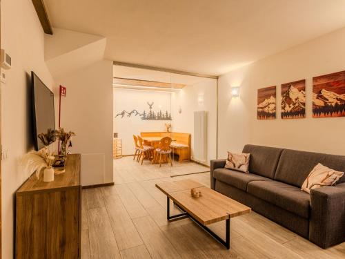 Apartment Dimora Grisun by Interhome