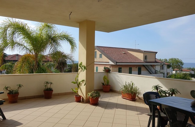 apartment directly on the sea