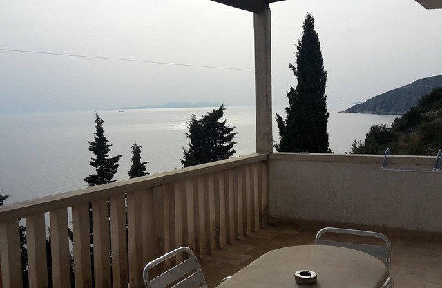 Apartment Dragomil - beautiful sea view: A1 (4) - Sveta Nedjelja, Island Hvar, Croatia