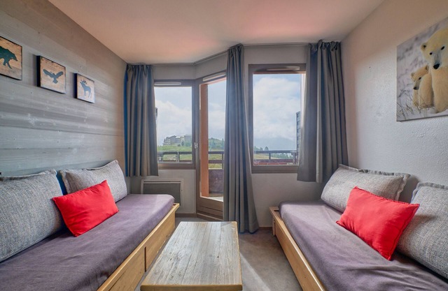 Apartment "Duplex" with Mountain View & Shared Pool