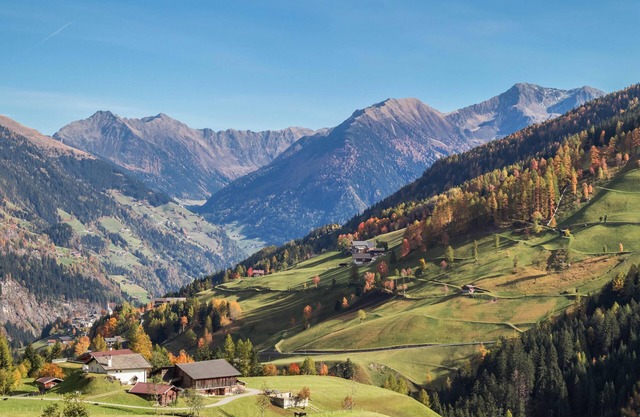 Apartment "Egarthof Enzian" with Mountain View, Wi-Fi, Balcony & Garden