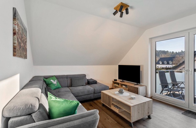 Apartment 'Eierschale' with Mountain View, Balcony and Wi-Fi